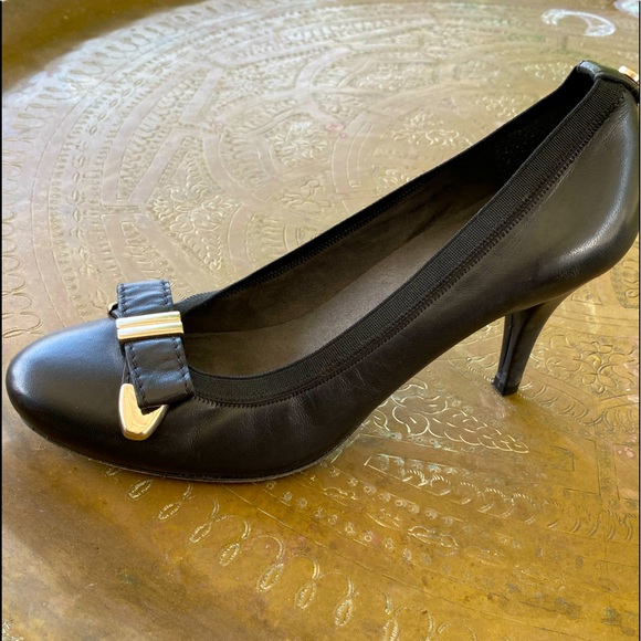 Stuart Weitzman Shoes - Stuart Weitzman 3 inch leather black heels